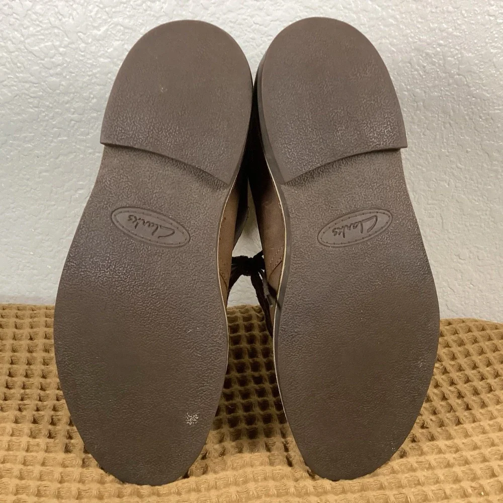 Clarks Desert Boots Mens Size 10.5 Brown Leather Chukka Ankle Boots